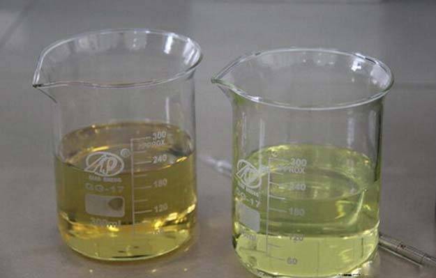 如何用玻璃杯巧验机油中是否掺水？